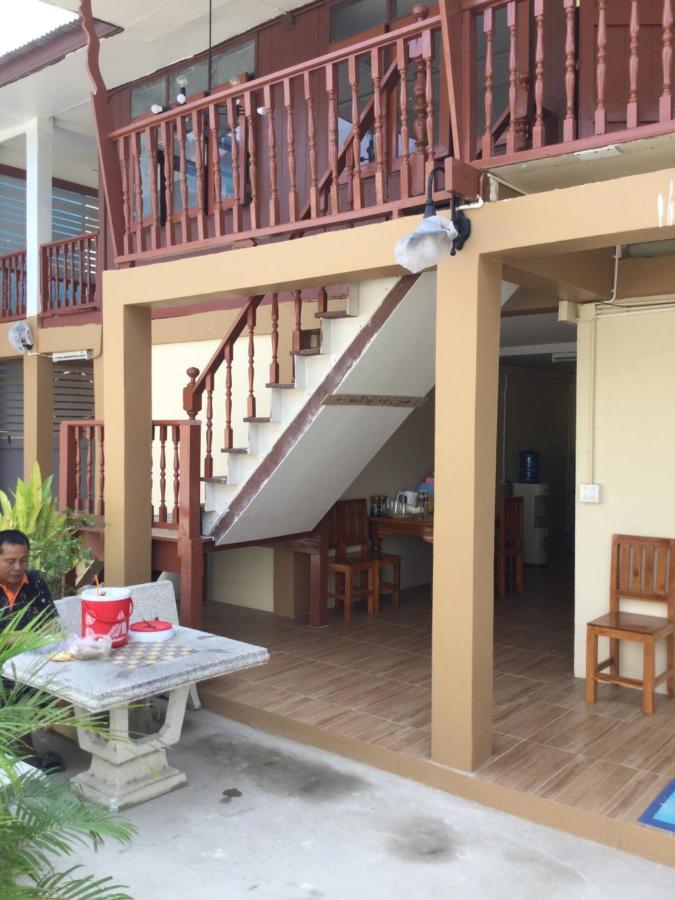 Siriwal Guesthouse Phra Nakhon Si Ayutthaya Exteriör bild